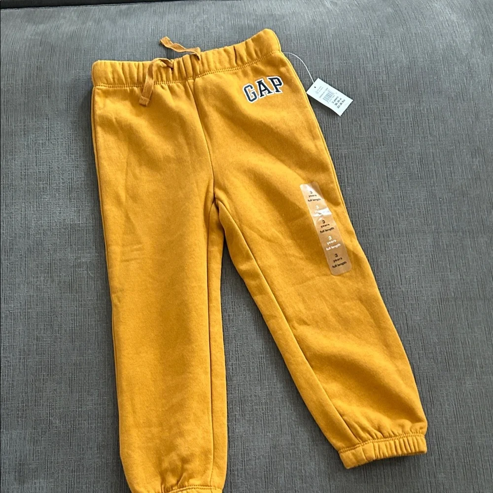 GAP Toddler Sweatpants 3T NWT